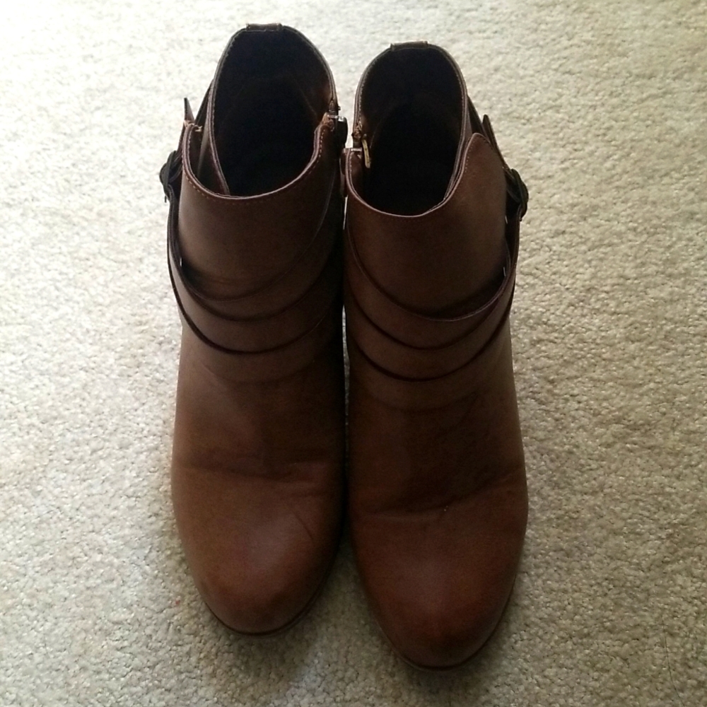 Fall brown booties heels Size 9